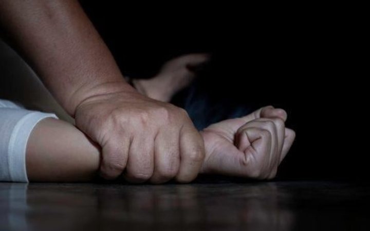 семья нудистов 111 В Самаркандской области группой лиц была похищена восьмиклассница,  несколько дней её насиловали - Upl.uz, 13.11.2024