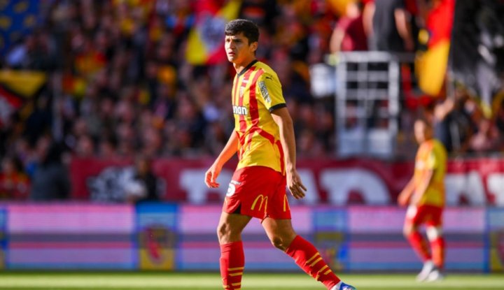 Узбекского защитника признали лучшим в чемпионате Франции