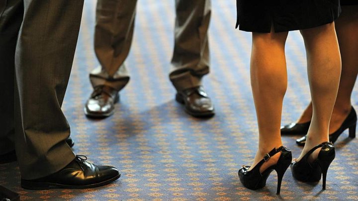 В Узбекистане арестовали замдиректора школы по футболу, домогавшегося коллеги