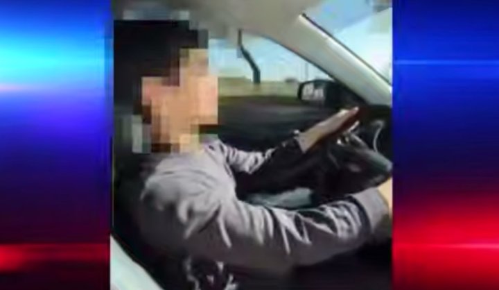 В Самарканде мужчина посадил своего 12-летнего сына за руль — видео