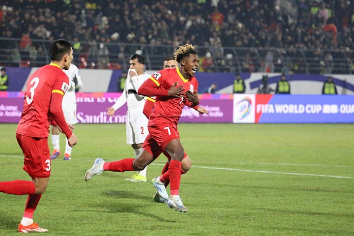 Игрок самаркандского Динамо стал лучшим футболистом Кыргызстана