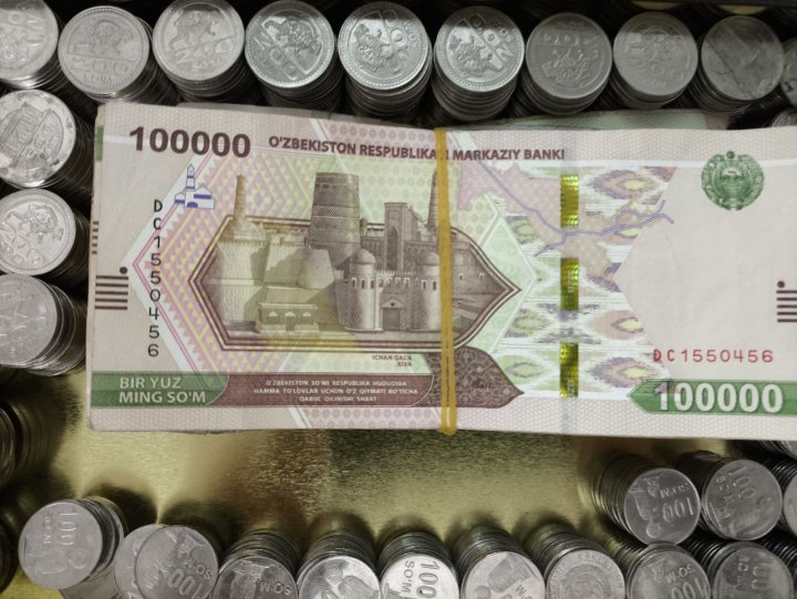 В Узбекистане сотрудники хокимиятов начнут зарабатывать больше