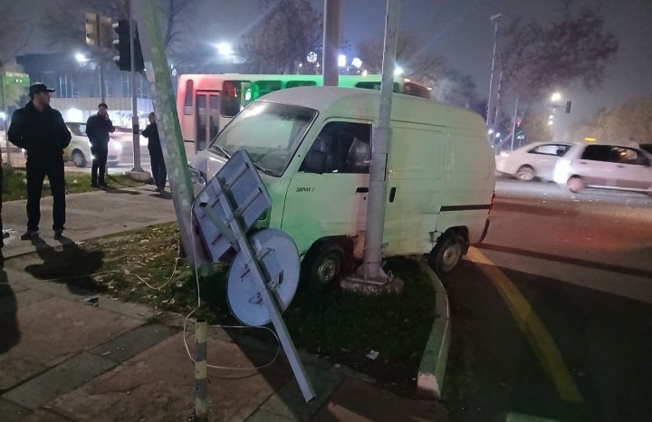 В Учтепинском районе произошло ДТП с участием автомобилей «BYD» и «Damas»