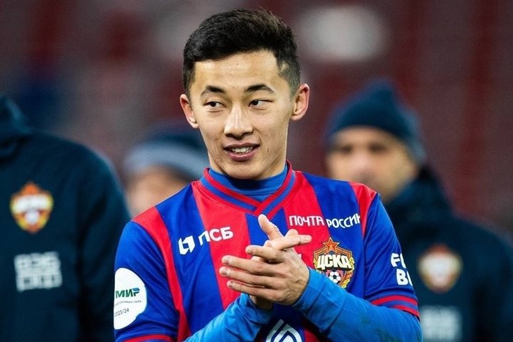 В России не хотят продавать узбекского футболиста Аббосбека Файзуллаева