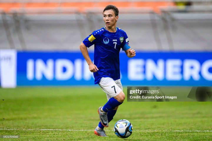 Узбекский футболист, перешедший в испанский клуб, пройдёт «обкатку» в молодёжной команде