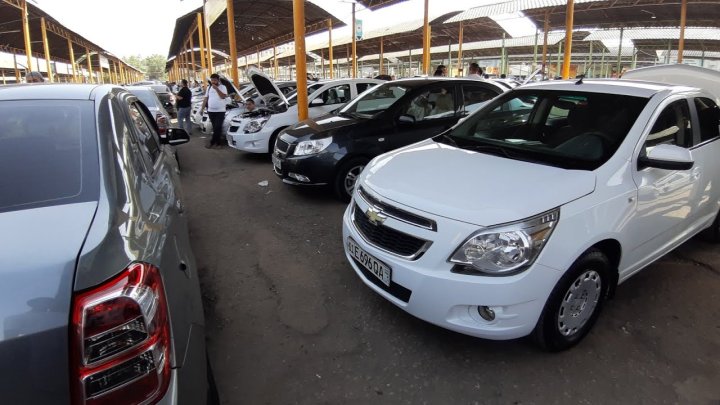 В Узбекистане снизились цены на популярные модели авто