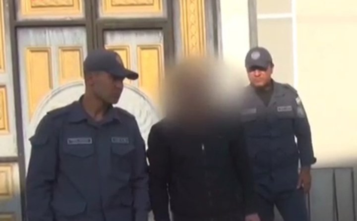 В Фергане ранее судимый мужчина зарезал своего друга — видео