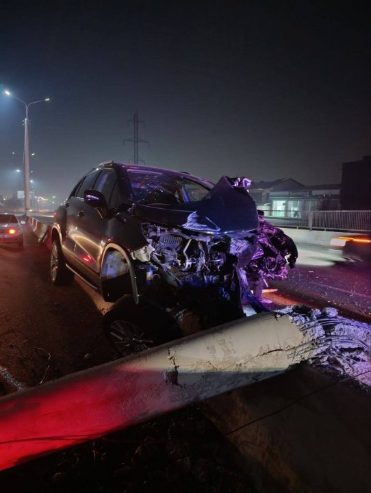 В Ташкенте водитель автомобиля «Tracker» пострадал при ДТП