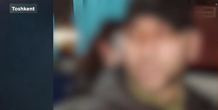 В Ташкенте гражданин плюнул в лицо девушке из-за снятой кофты в автобусе - видео