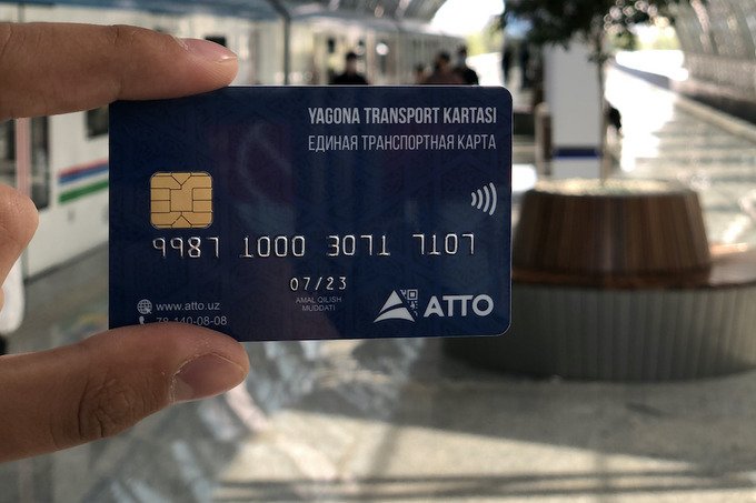 Ташкент переходит на безналичную оплату проезда в автобусах