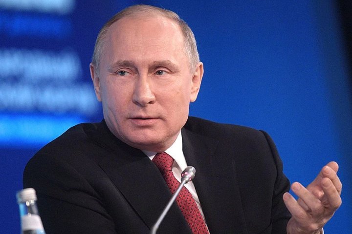 Путина попросили решить вопрос с узбекскими помидорами