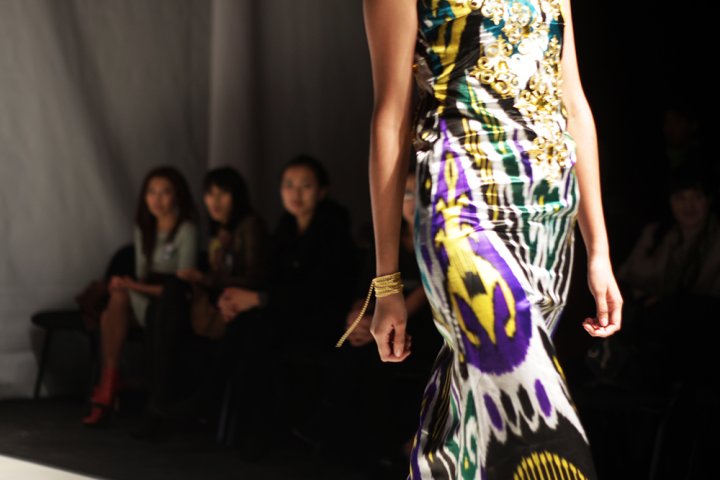 Рекомендуется носить национальную одежду — решение хокима Ташкента