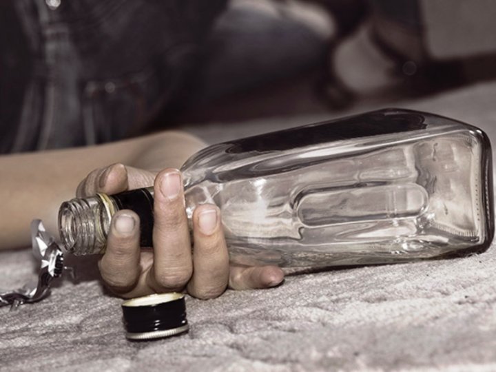 Ещё 4 гражданина Узбекистана погибли от отравления поддельным алкоголем в Стамбуле