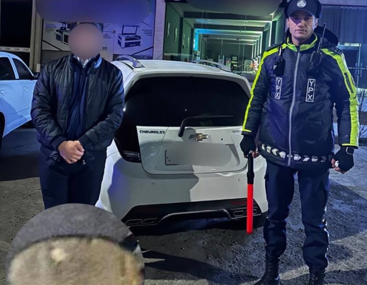 В Чиланзарском районе у пассажира автомобиля «Spark» выявили наркотики