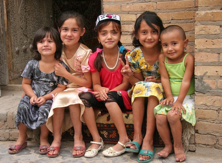 В Узбекистане назвали возраст, когда граждане чаще всего становятся родителями