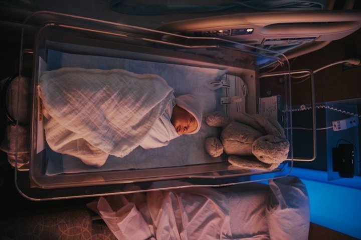 За год в Узбекистане родились почти миллион детей