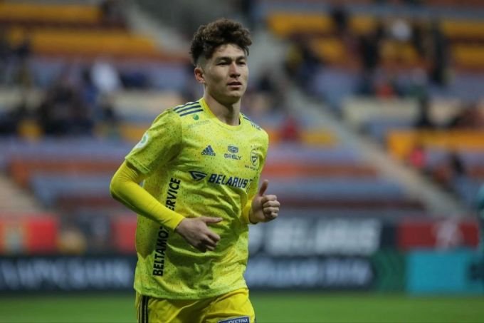 Еще один узбекский футболист будет представлять зарубежный клуб