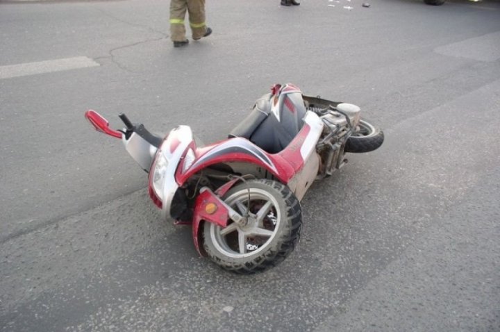В Ташкенте пострадал очередной водитель скутера
