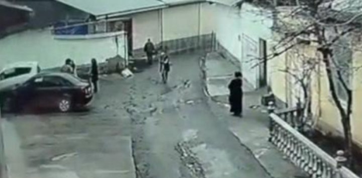 В Андижане психически нездоровый мужчина избил родственницу и её мать