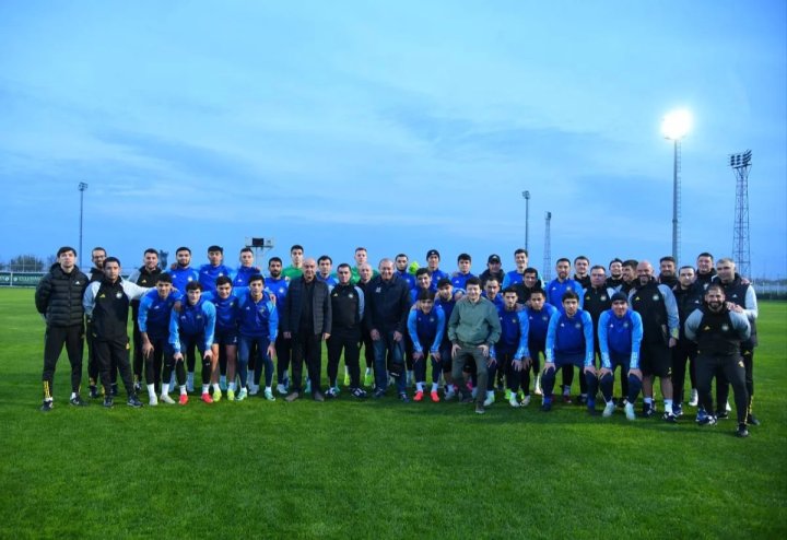 Джахангир Артыкходжаев навестил Пахтакор в Турции