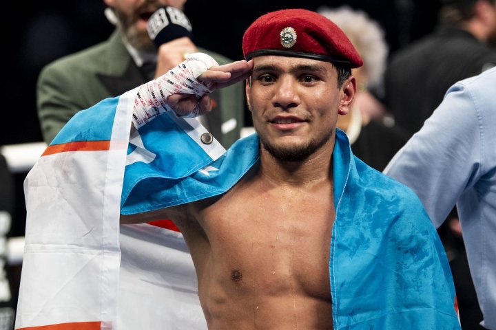 Боксёр из Узбекистана Ахмадалиев – новый чемпион WBA во втором легчайшем весе