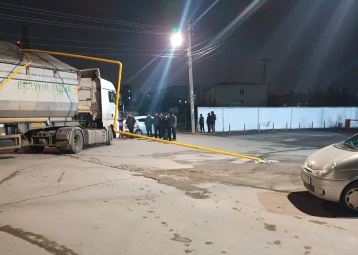 29 января в Бектемирском районе грузовик оставил без газоснабжения десятки семей