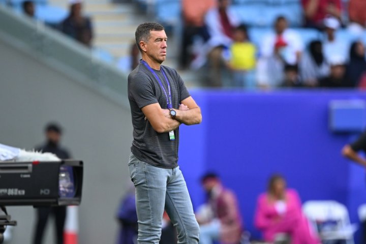 Снова заболел: Главный тренер сборной Узбекистана по футболу вновь пропустит сборы