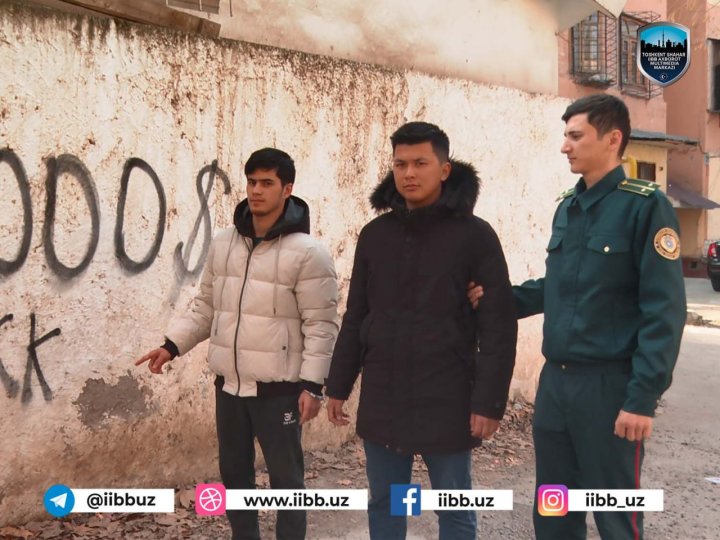 5 суток ареста получили два гражданина, которые нарисовали наркограффити в Юнусабадском районе