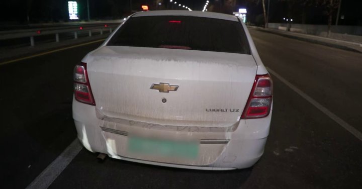 При въезде в Ташкент у водителя автомобиля «Cobalt» обнаружили гашиш