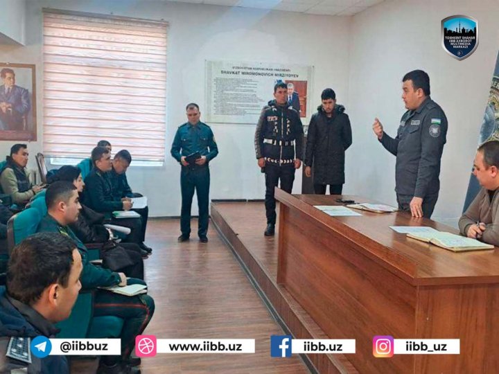 В Новогодние праздники, в Бектемирском районе, произошло ограбление мужчины