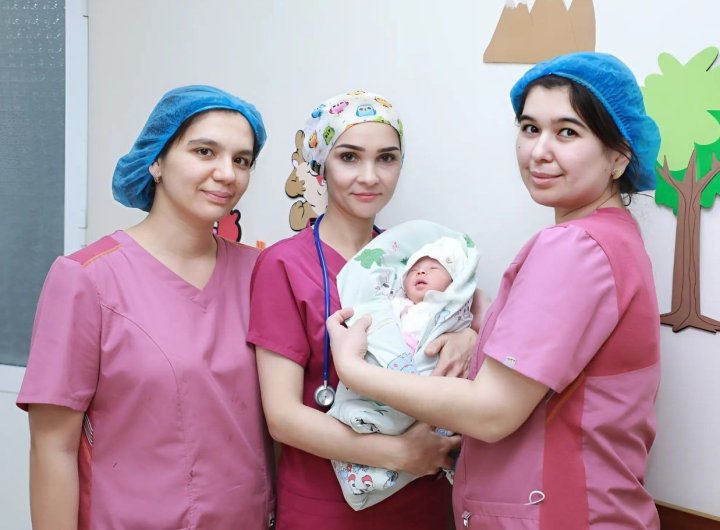 Сколько детей родились в Узбекистане за 1 января 2025 года?