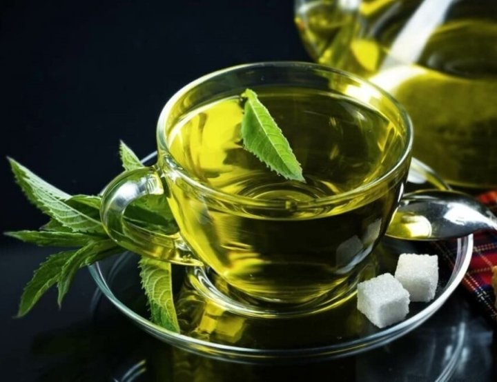 Три чашки зеленого чая в день могут защитить от деменции