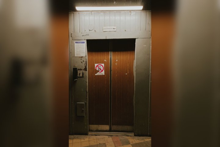 В Ташкенте заменят более 450 устаревших лифтов в многоквартирных домах