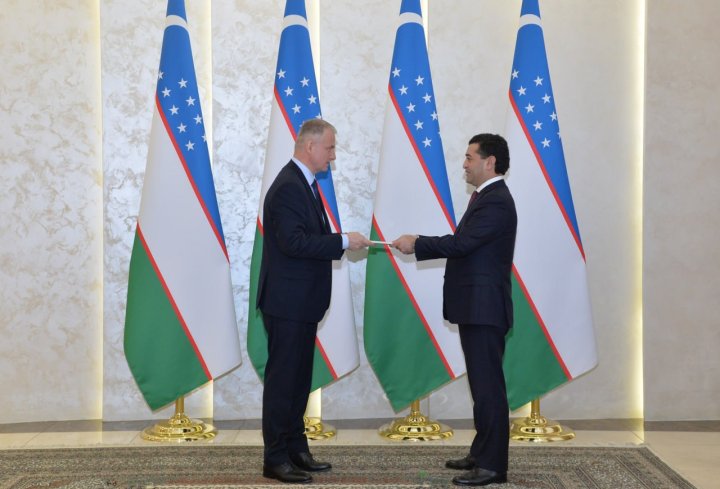 Новый посол Беларуси в Узбекистане приступил к работе