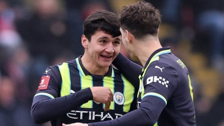 Феномен узбекского футболиста Абдукодира Хусанова в Европе охарактеризовали тем, что он из бедной страны