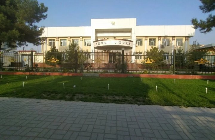 Прокуратура Андижанской области изучает вынесенное наказание мужчине и его жене, которые совращали ребёнка