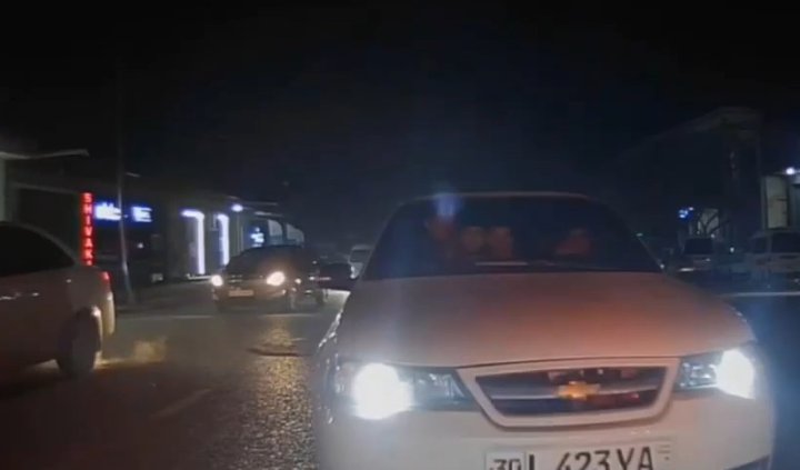 В Самарканде злостный нарушитель за рулём автомобиля «Nexia» чудом избежал трагедии - видео