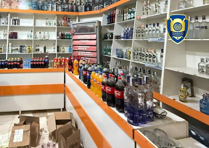 В Андижанской области выявили магазин, в котором торговали самодельным алкоголем