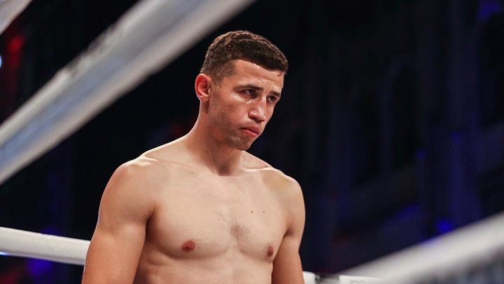 Де Ла Хойя прогнозирует быструю победу Ортиса над узбекским боксером