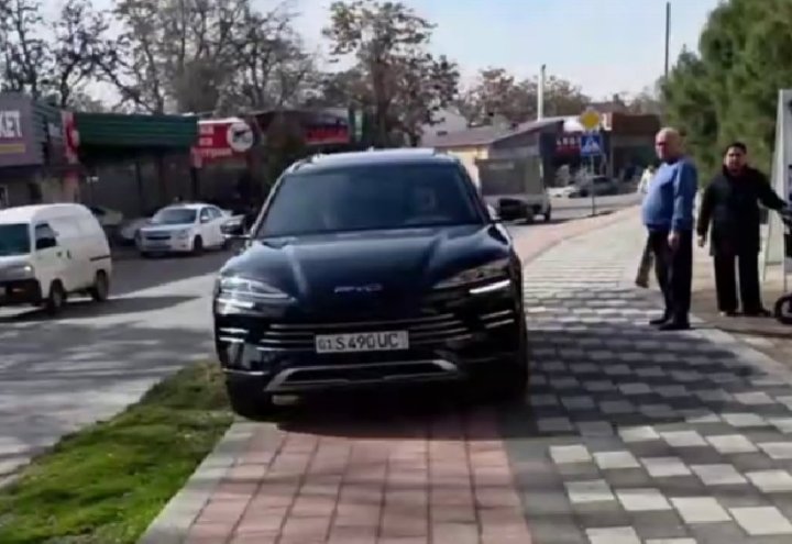 В Ташкенте заметили «велосипед» BYD - видео