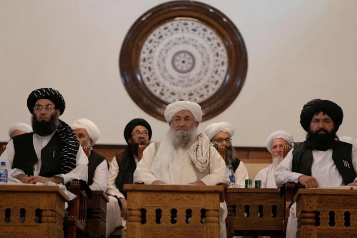 Власти Афганистана просят дипломатов отращивать бороды