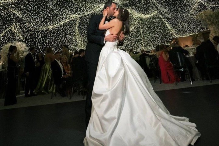 «Миллий тикланиш» вновь обратилась к узбекистанцам, тратящим последние деньги на роскошные свадьбы — видео