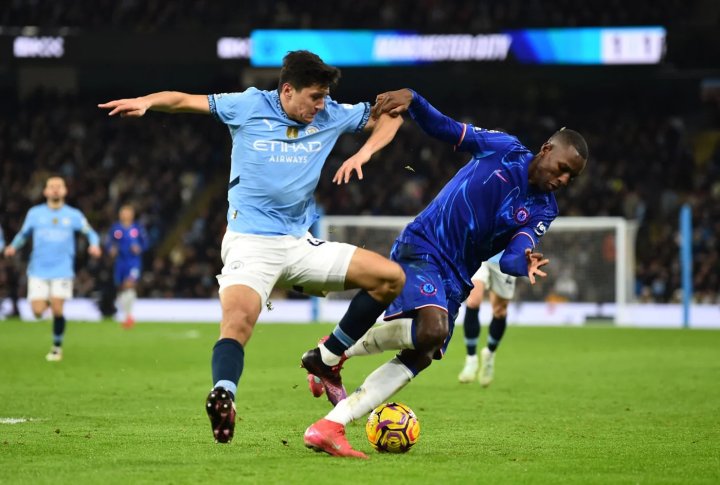 Пеп Гвардиола берёт вину за ошибки в обороне на себя, поддерживая Абдукодира Хусанова