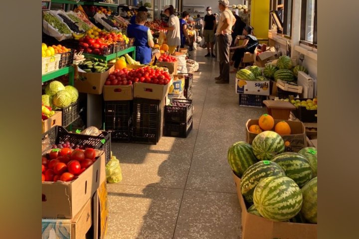 На рынках Ташкента выросли размеры разового сбора, платы за услуги и аренды инвентаря