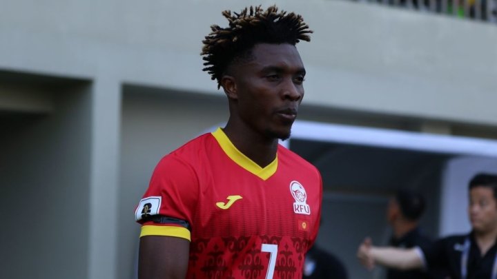 Нападающий сборной Кыргызстана получил травму перед матчем с Узбекистаном