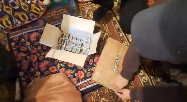 В Термезе задержали наркоторговца с 3кг марихуаны - видео