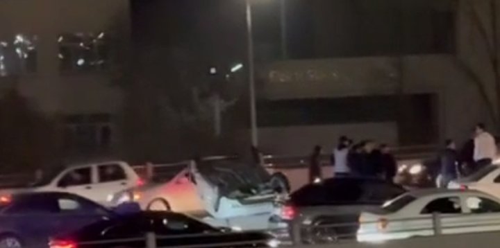 Ночью в Ташкенте произошло ДТП, есть пострадавшие