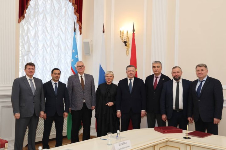 На работу в Санкт-Петербург смогут отправиться больше узбекистанцев