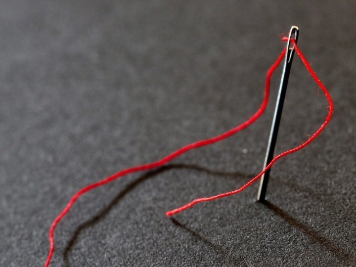 В Сырдарье практикантка мучила ребёнка иголкой