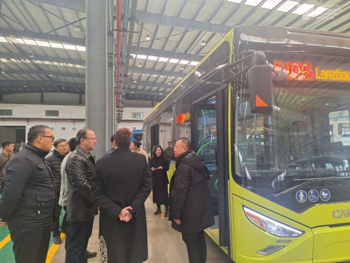 В Андижан прибудут 100 электробусов из Китая